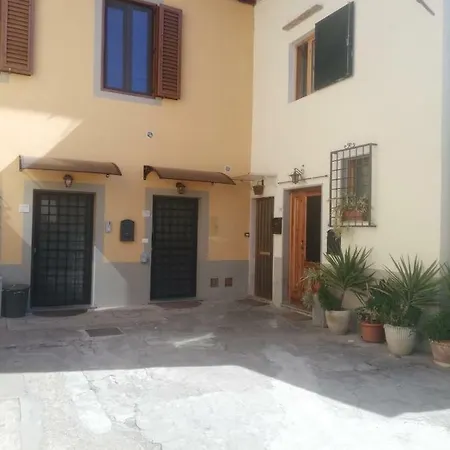 A Casa Tua - In Florence Apartment *